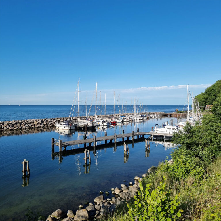 Der Yachthafen in Lohme